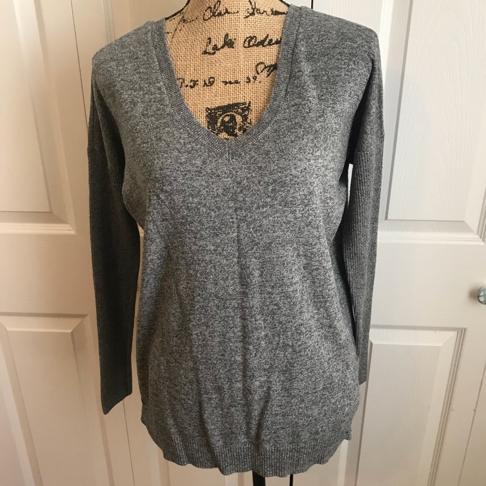 American Eagle Outfitters Grey Sweater